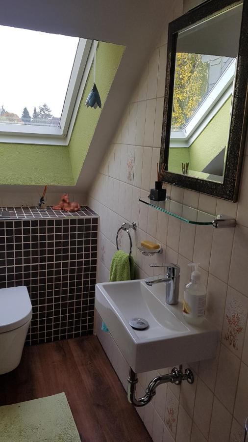 Nettes Appartment In Langenhagen Hanóver Exterior foto